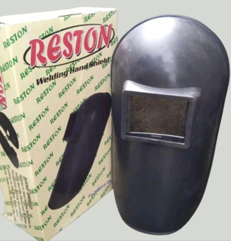 Reston Wielding Hand Shield